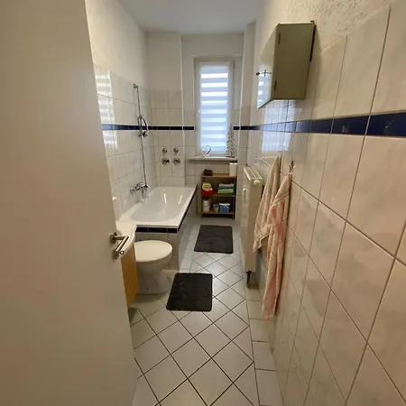 Monteurswohnung, * זלה-מליס